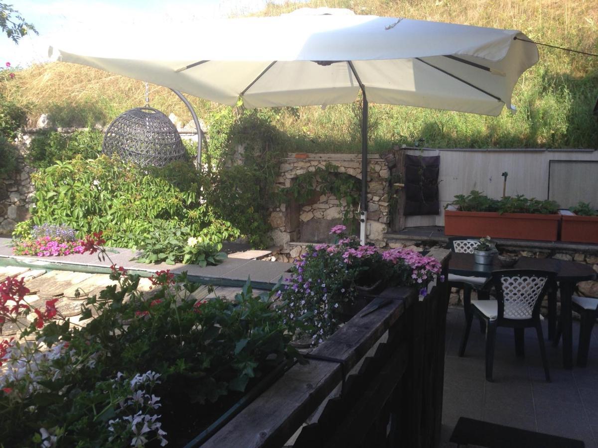 B&B La Casa Delle Bambole 판키아 외부 사진